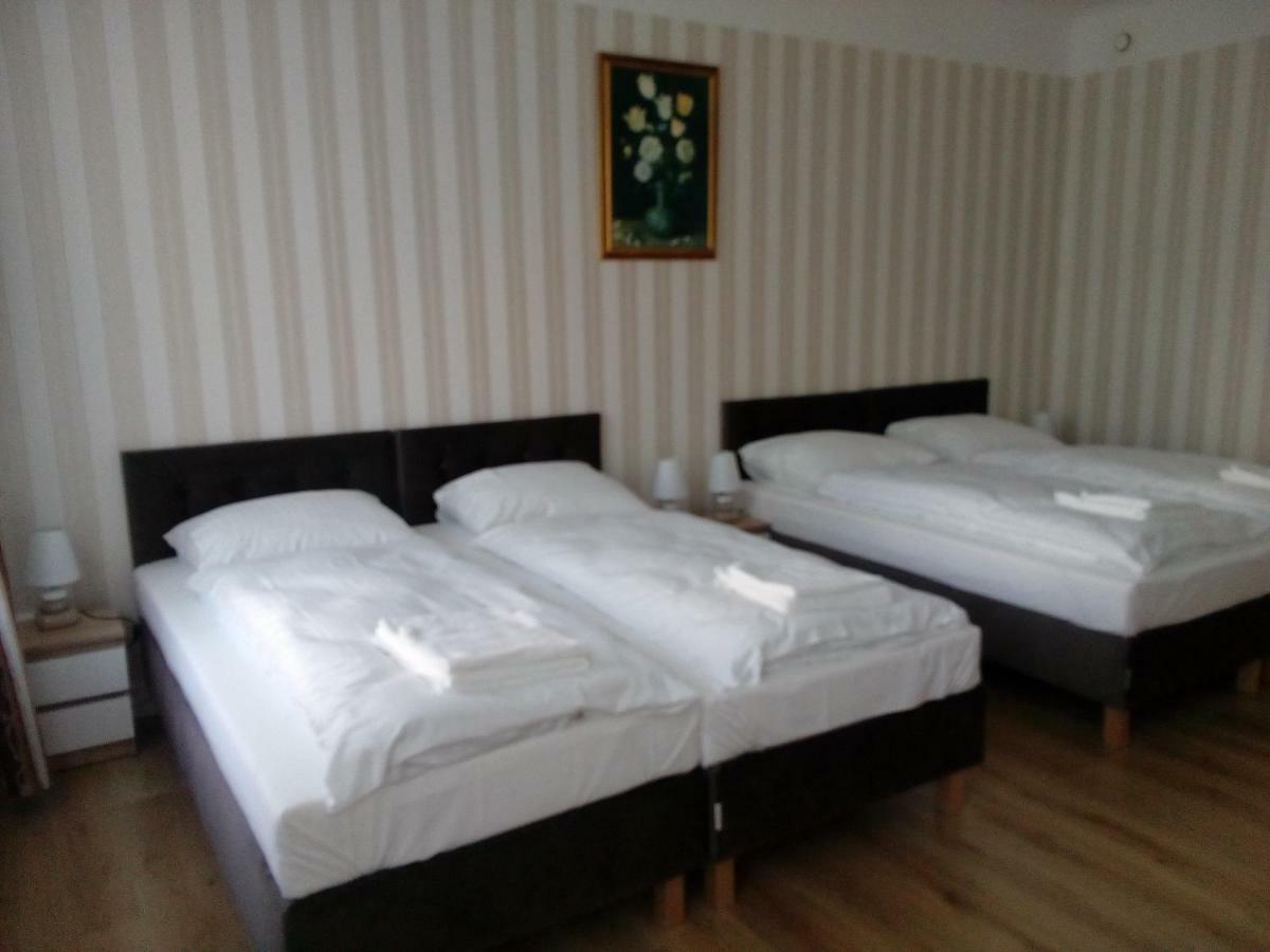 Liahof Hotel Ullared Bagian luar foto